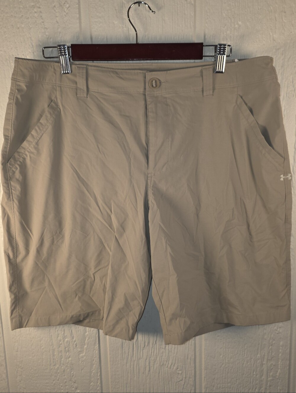Under Armour Men's Beige Flat-Front Performance Shorts, Size 36